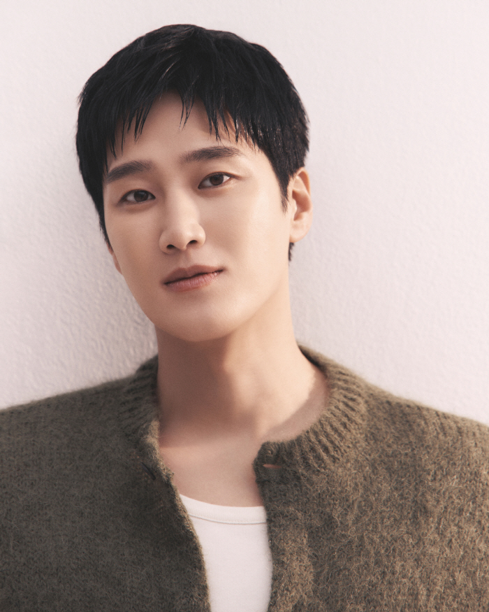 [인터뷰③] 안보현 "♥위해 다 퍼주는 유니콘 멜로남은 아니야..연애는 서툰 편"('스프링피버')
