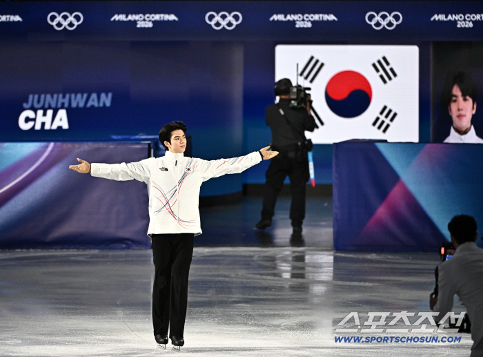 [밀라노 현장]'장비 문제' 역경 뚫고, '시즌 베스트'..."꿈의 순간" 차준환의 시간이 온다, 올림픽 역대 최고 순위 경신 '가시권'