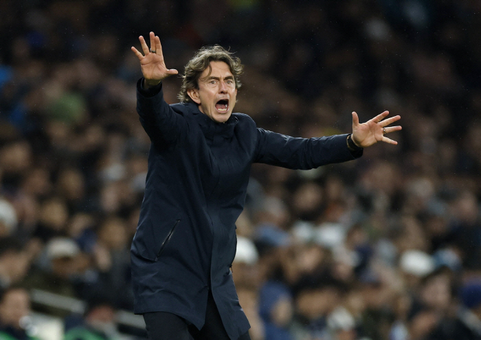 '손흥민 대통곡, 팬들이 난리인데 이래도 안 잘라' 