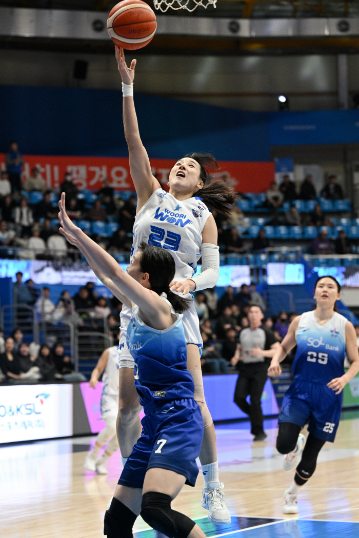 우리은행, 신한은행 6연패로 몰아넣으며 단독 3위 등극