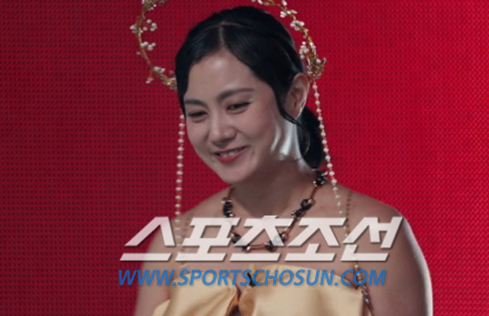 박나래, 논란 속 새 예능 '無편집' 등장...