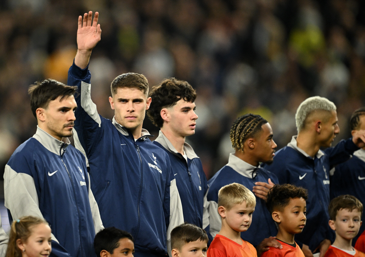 반더벤(레알, 25) 손흥민처럼 대탈출! '강등권' 토트넘에선 못 뛰지……