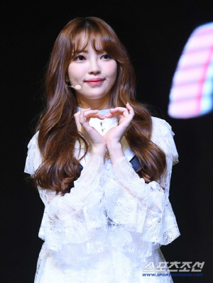 유명 걸그룹 리더, 소속사 폭로 