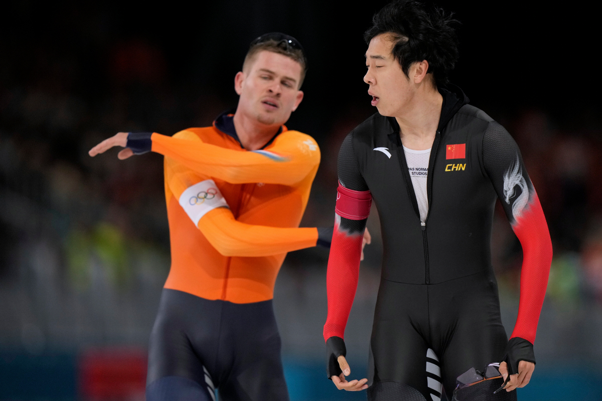 "쇼트트랙도 아닌데" 中 민폐에 도둑맞은 메달, 밀라노가 난리…네덜란드 …