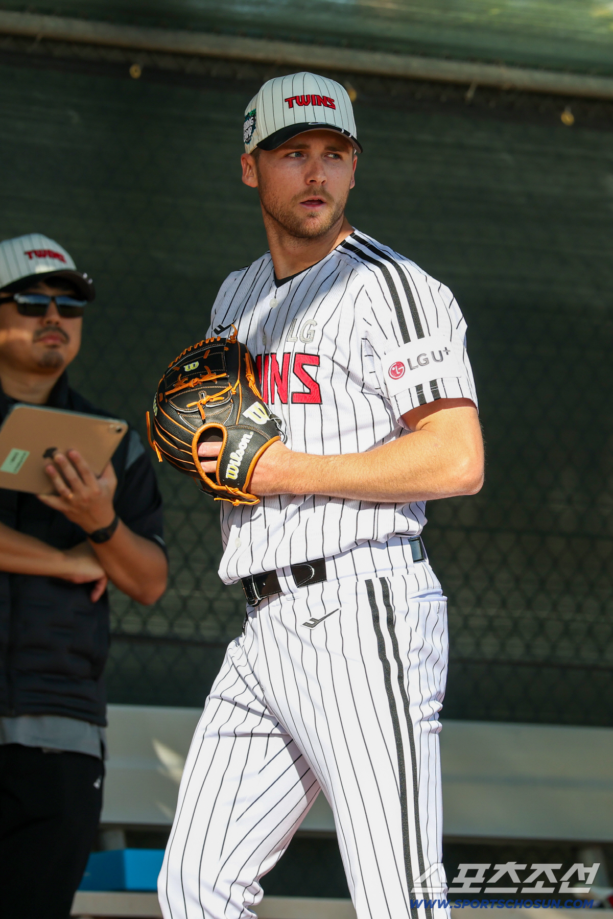 벨라스케즈와 정반대. '우승 복덩이'의 겨우 26개 불펜 피칭? 변화구 …