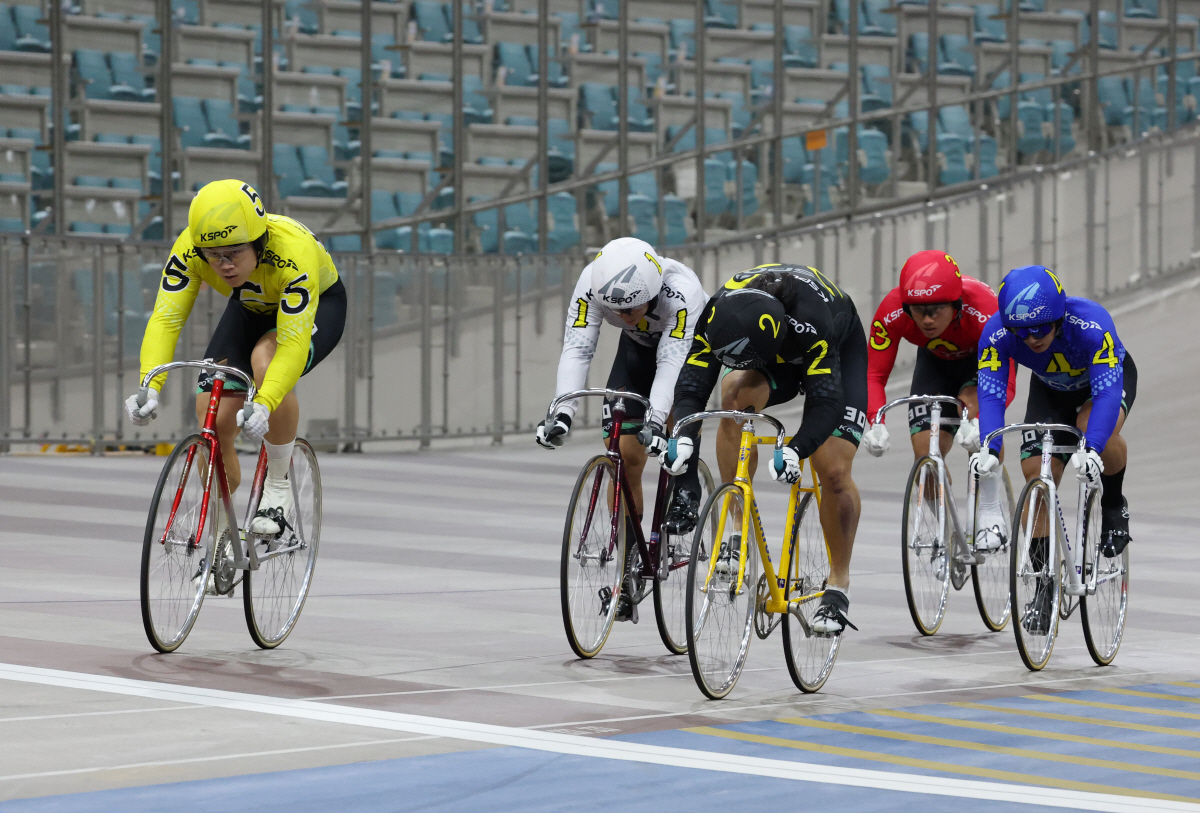 <경륜> '신인 맞아?' 경륜 30기 신인 윤명호, 우수급 판 뒤집었다