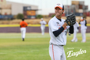 15년 만에 '충격' 이별, 20억 FA '난자리' 희망 보인다…'황-조' 듀오에 '권'까지, 첫 출발 좋다