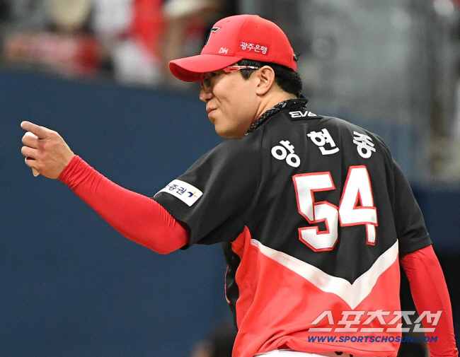 "내 고집 받아준 유일한 사람" 양현종 3완봉 함께한 남자, 유니폼 바뀌…