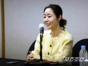 [속보] 민희진, 하이브에 255억 받는다…풋옵션 소송 승소