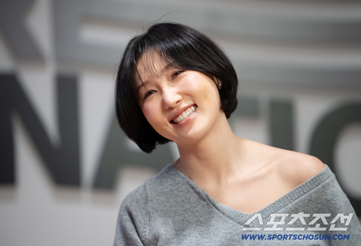 [설특집-단독 인터뷰②]'두쫀쿠'에 무너진 안혜진…화사가 사랑한 '날 것…