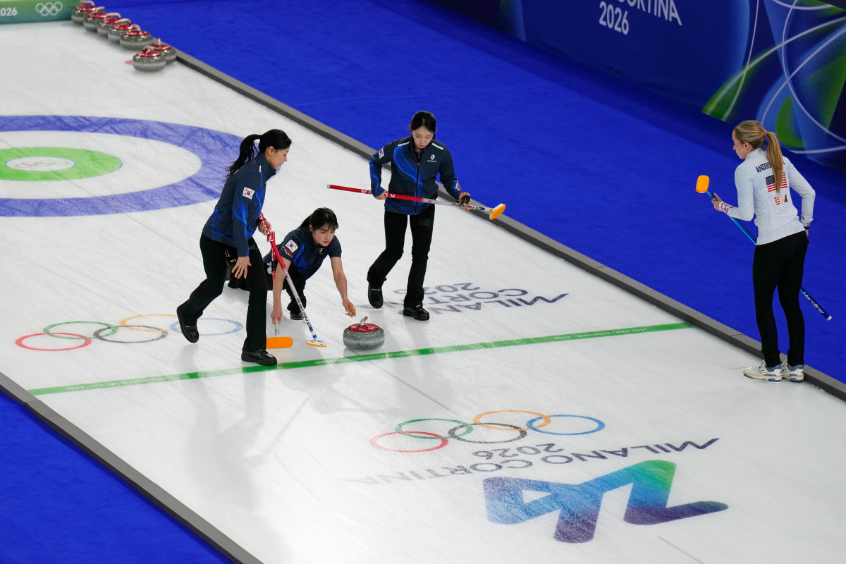 "피할 수 없으면 이겨라" '숙적' 日 격돌 불가피, 여자 컬링→남녀 피…