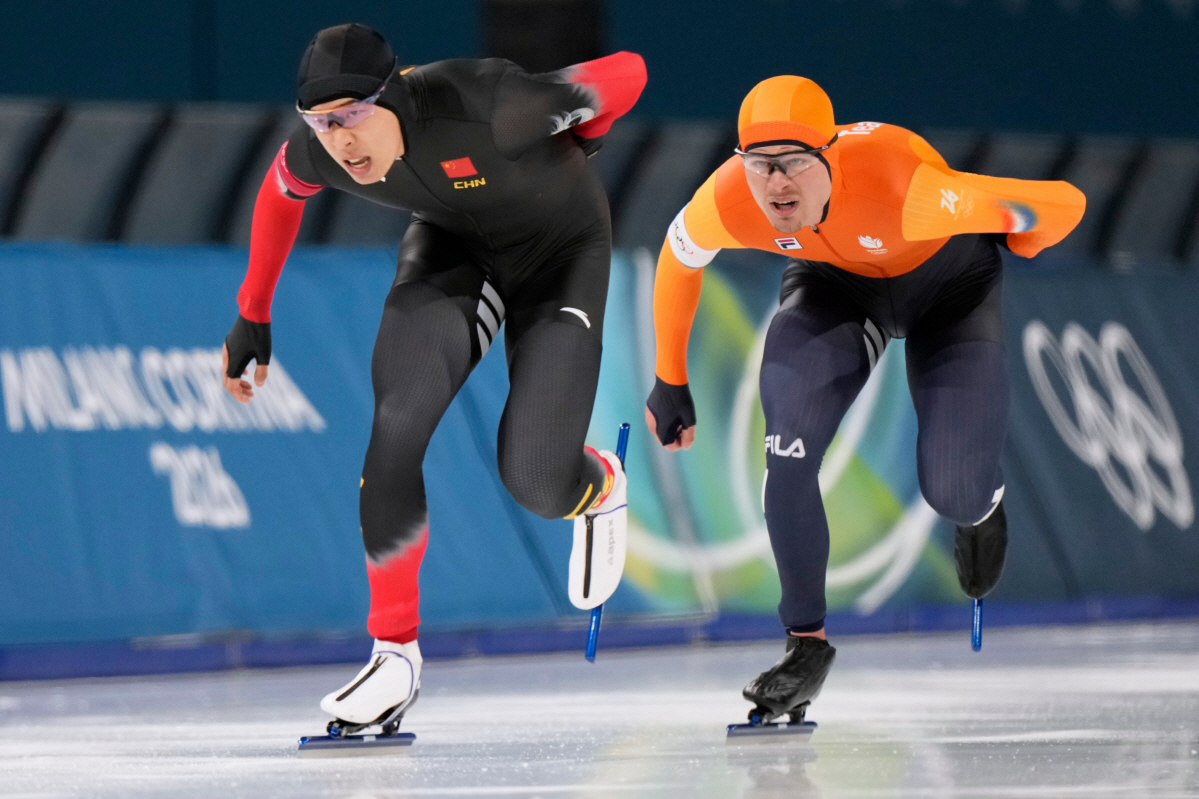 "때리긴 왜 때려, 매너 없어!" 中 적반하장 분노 폭발…'민폐 레이스 …