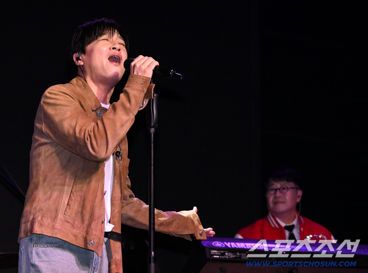 [SC현장]"사비로 해외 콘서트까지"…'홍경민·차태현·김준현' 아묻따밴드…