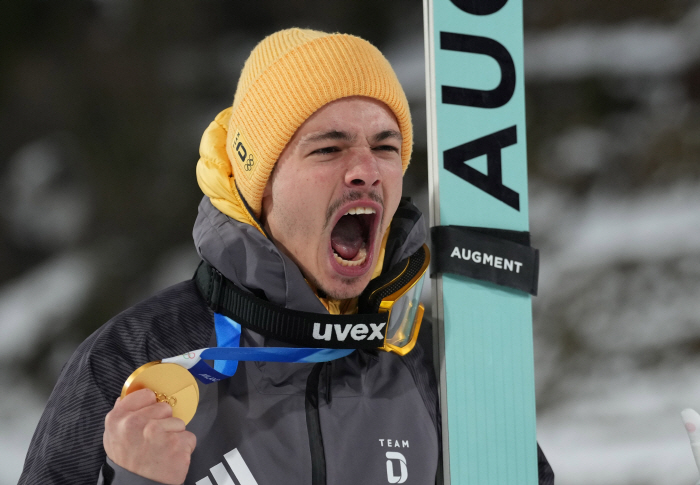 "친구였는데...'미안하다'는 말도, 어떤 사과도 없었다" 금메달리스트 소신 발언, 생식기 확대 유니폼 스캔들 선수 공개 저격 "분명 잘못"