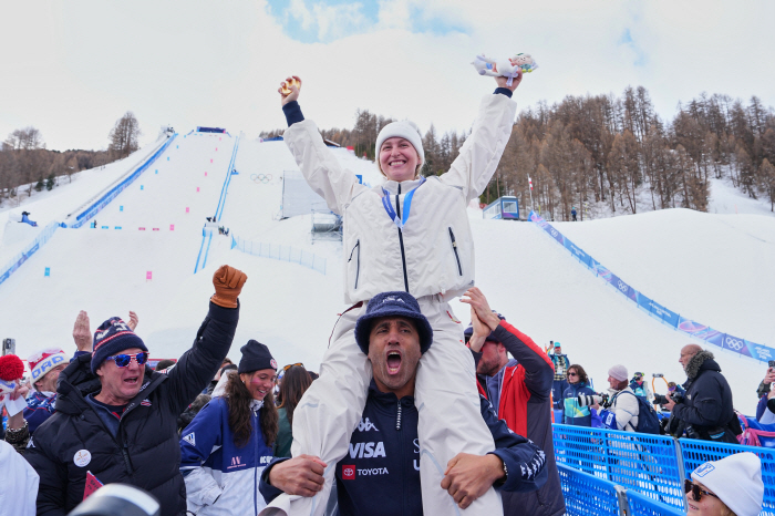 올림픽 관계자 깜짝 인터뷰 "콘돔 부족하면 언제든지 무료 공급" 밀라노의 밤은 너무 뜨겁다....1만개로도 부족해