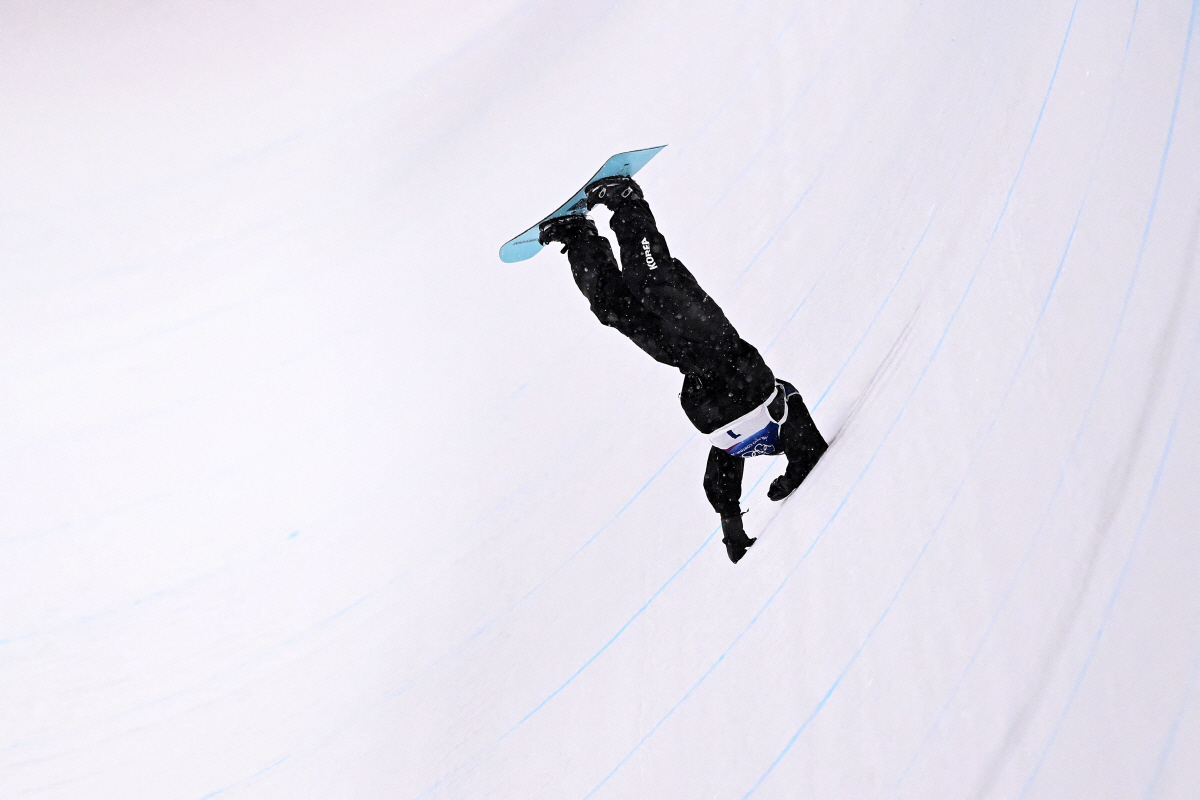 [밀라노 LIVE]'충격' 금메달 도전하는 최가온, 결선 1차 시기에서 …