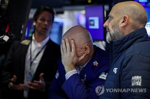 뉴욕증시, AI 위협업종 투매 지속에 하락…나스닥 2%↓