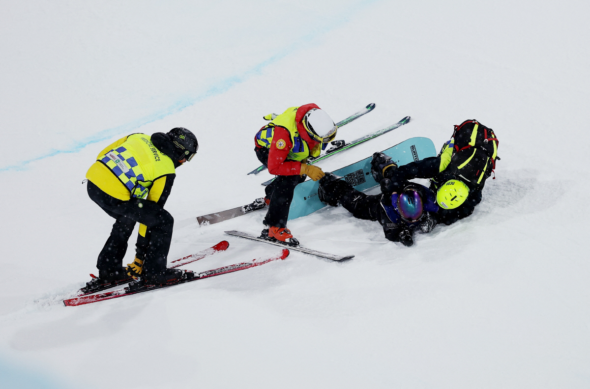 "이건 완전 영화잖아!" 日 폭풍 눈물…韓 18세 '보드천재' 대역전 금…
