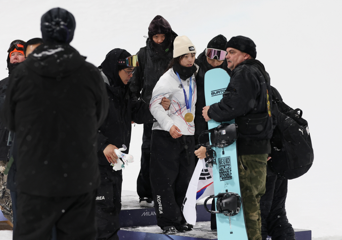 "영감 준 10대 소녀, 올림픽 타이틀 넘겨줬다" 클로이 김의 나라 美도…