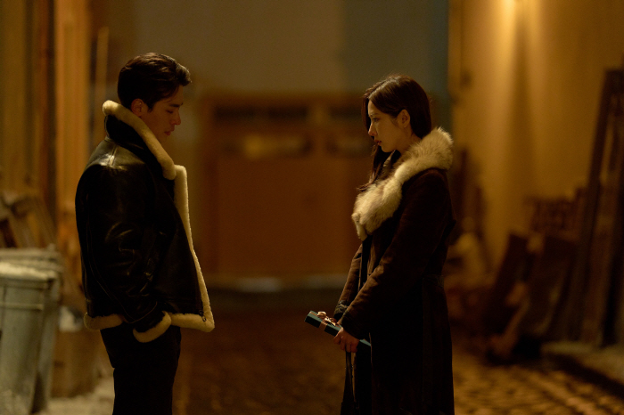 "어떤 사랑 한 건지 감도 안 와"…'휴민트' 박정민X신세경, 과몰입 멜로 서사 터졌다