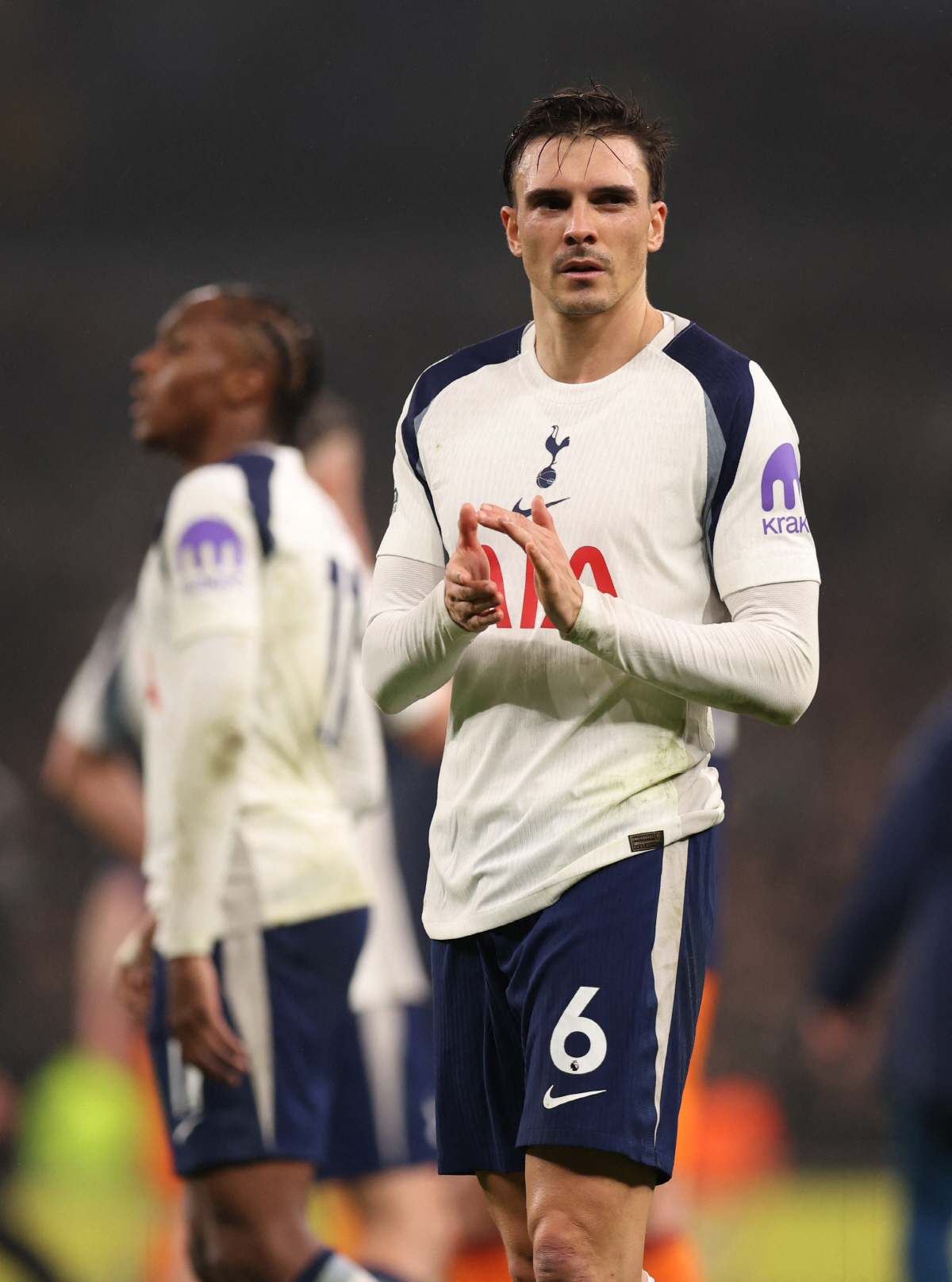 英 매체 단독 보도! '박지성 주장 박탈' 레드냅, 토트넘 신임 사령탑 …