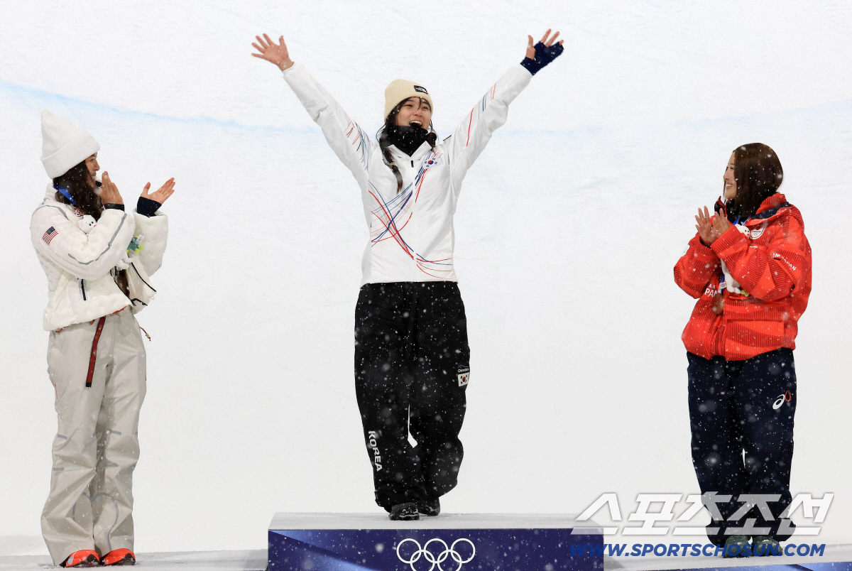 "한국 金-일본 銅 땄잖아!" '14억' 中 16위 추락 분노 폭발…韓 …
