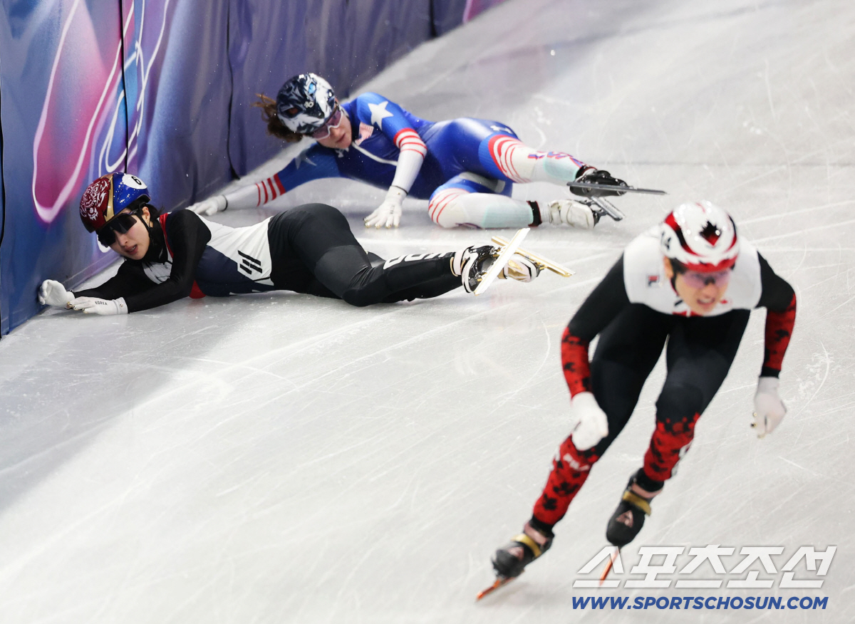자빠지고, 엎어지고...'무른 빙질' 논란에 신경 좀 썼나? "첫 경기 …