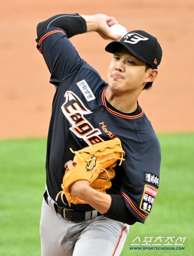 "충분히 설명해 이해시키는 게 중요해요" 지도자로 새출발 한화 암흑기 가…