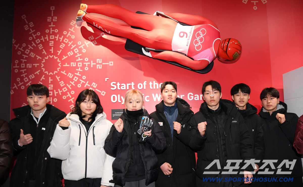 "K-스켈레톤·봅슬레이 응원합니다!" 영하20도 녹인 폭풍질주...평창 …