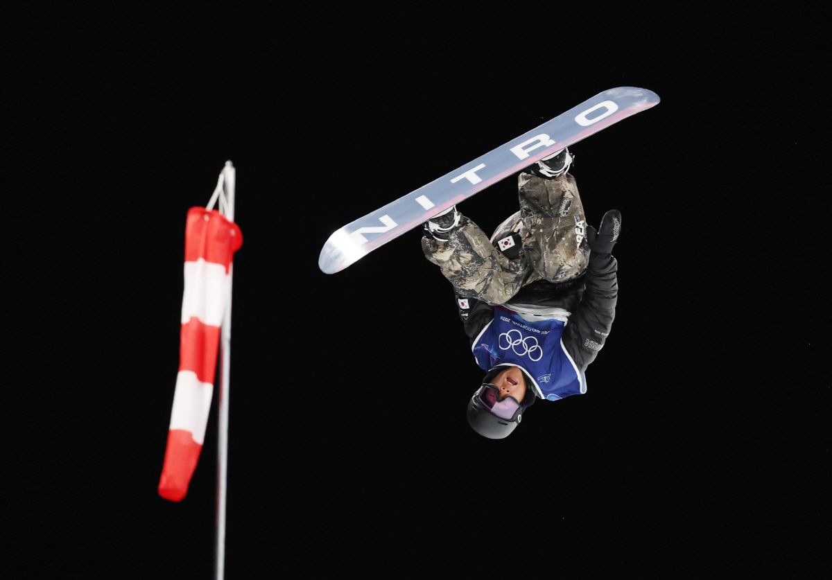 [밀라노LIVE]"주무기 1620도 회전 멋지게 성공했지만…" 기적 노린…