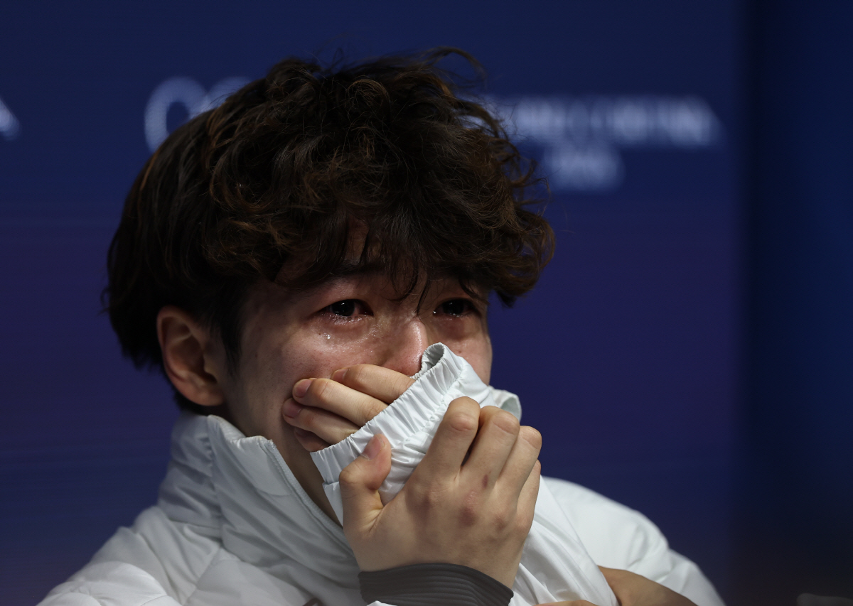 "난장판 된 밀라노" '백플립' 세계 1위 美 말리닌 '8위 침몰'→日,…