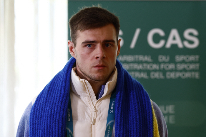 [밀라노스토리] 추모헬멧 끝내 허용되지 않았다. 우크라이나 사망 추모, 출전금지가 최종결정됐다