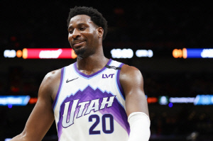 자렌 잭슨 주니어 시즌 아웃. 무릎 종양 제거 수술. 리빌딩 전환 노선 유타의 의도는?