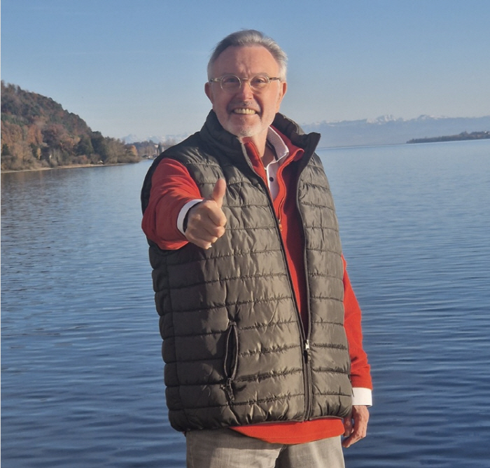 “건강 호전됐는데” ‘징기스칸’ 유명 가수, 갑작스러운 사망..향년 75…