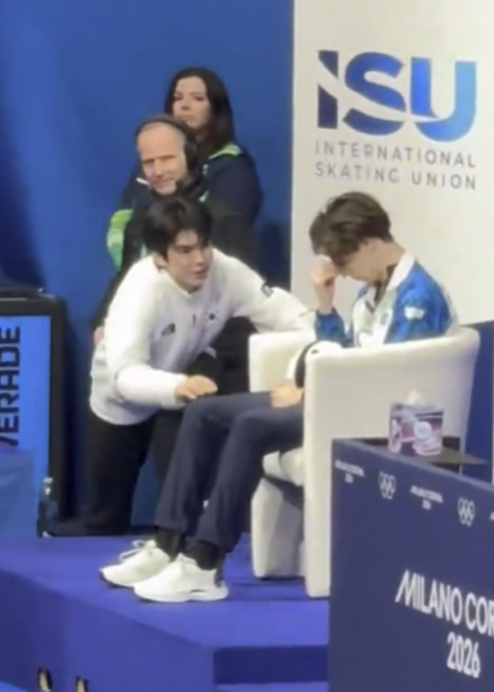 日 폭발 "차준환 정말 미쳤다", "가장 먼저 달려온 상냥함"...'4위…