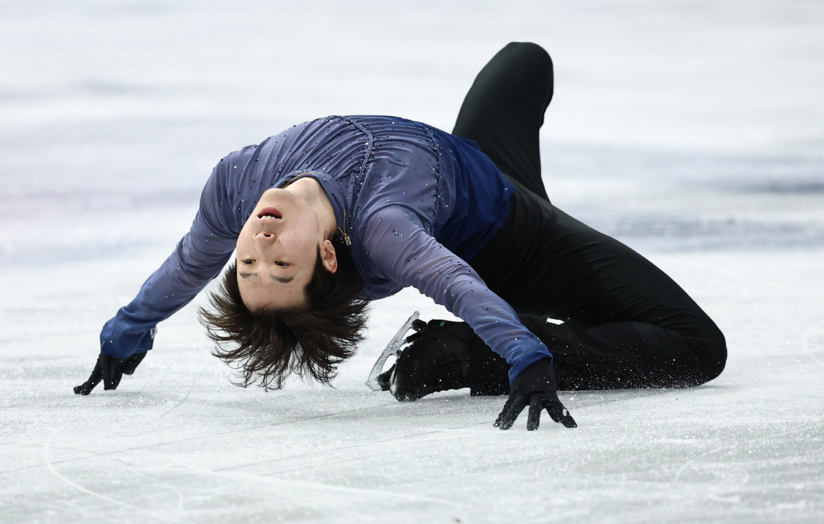 아뿔싸! 불운한 '중국 차준환', 올림픽 '라스트 댄스' 6분 전 스케이…