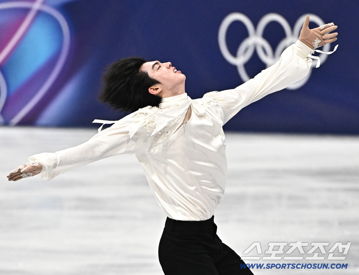 아뿔싸! 불운한 '중국 차준환', 올림픽 '라스트 댄스' 6분 전 스케이…