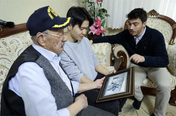 "대한민국을 위해 싸워주셔서 감사합니다" '형제의 나라'서 뛰는 조진호,…