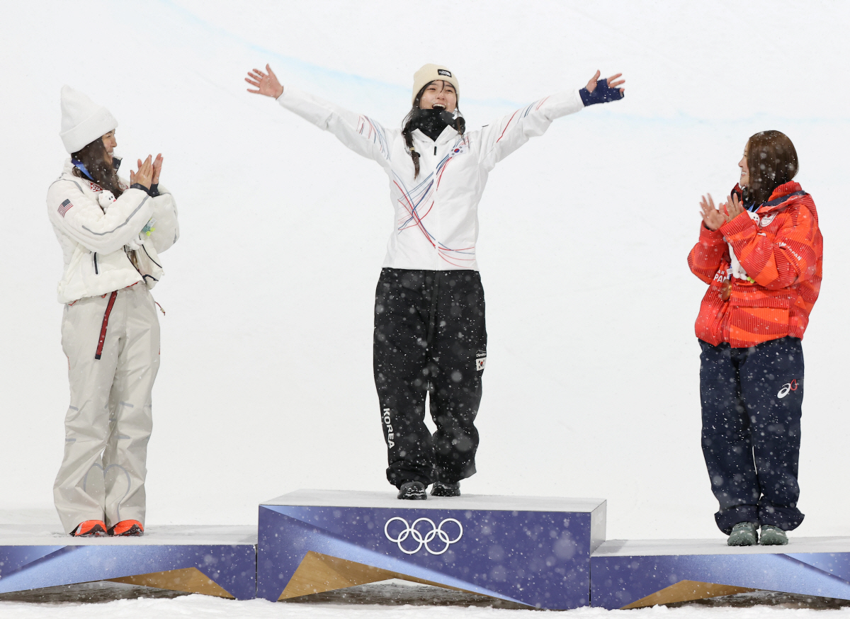'막내' 최가온, '맏언니' 클로이 김, 한국어 하는 '둘째' 명문대생 …
