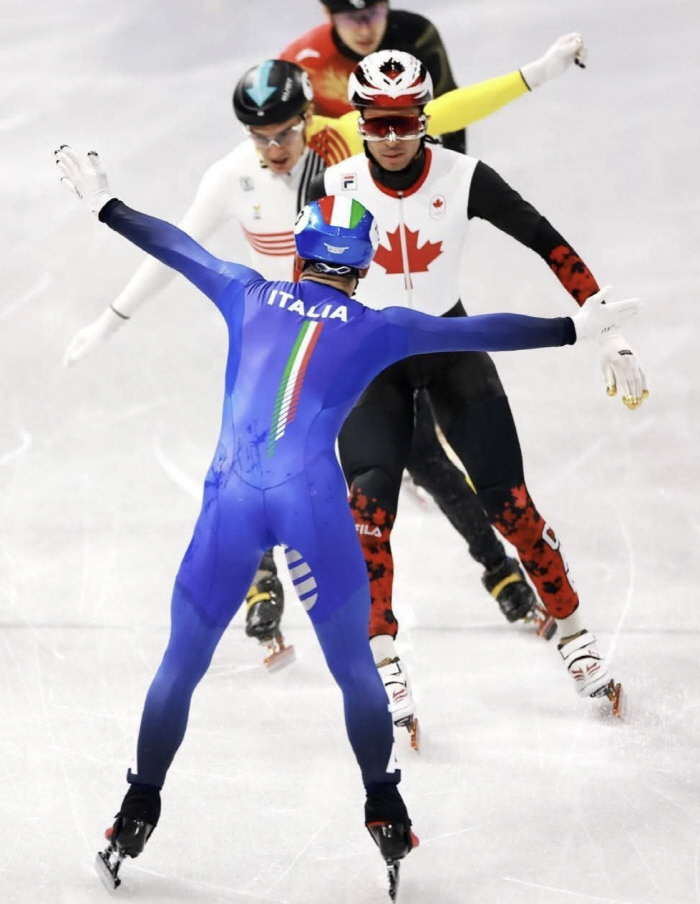 "올림픽 역사상 가장 오만한 세리머니", "보기에 최악"...伊 논란의 쇼트트랙 선수, 이번엔 '레전드 저격' 발언 폭발