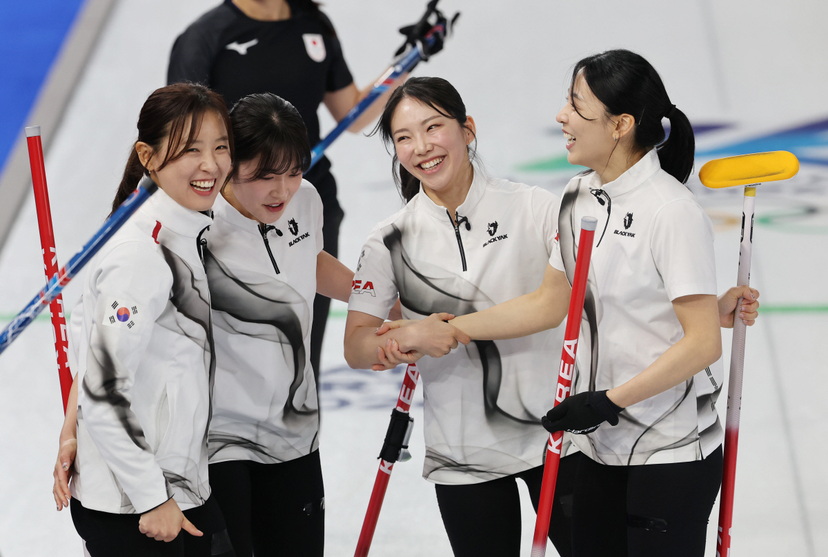 [밀라노 LIVE]"'5G' 어떻게 이겨" 컬링 한-일전 '대박' 쾌승,…