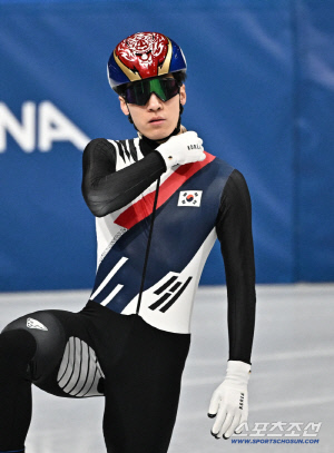 '이럴 수가' 중국 린샤오쥔한테 밀렸다...황대헌-임종언 모두 500m 예선 충격 탈락[밀라노 현장]