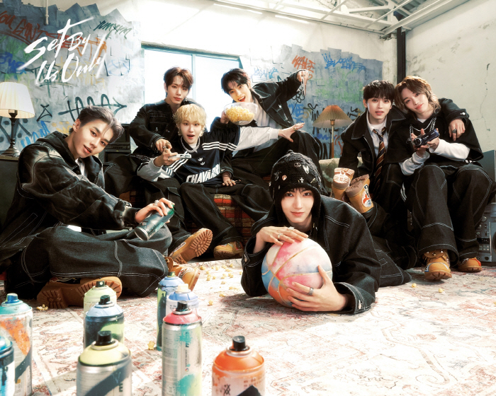 비주얼 합 터졌다…'IST 신인' 튜넥스, 힙 무드 콘셉트 공개