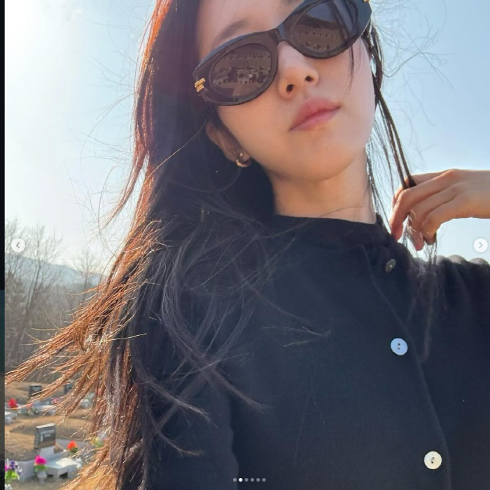 함은정, 결혼 3개월 차 첫 설…♥김병우와 母성묘 "셋이서 첫 절"