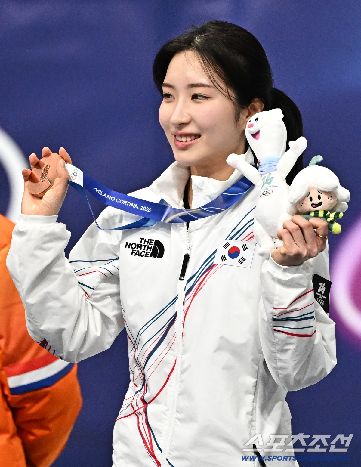 "울지마! 람보르길리...넌 최고야!" 1000m서 또 넘어진 김길리, …