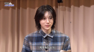 팬 차별 논란 재소환… 장현승 ‘A/S 팬사인회’서 고개 숙였다