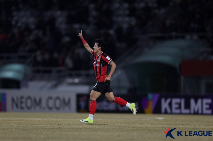 '충격의 후반 추가 시간' FC서울 다 잡았던 승리 놓쳤다…日 히로시마와…