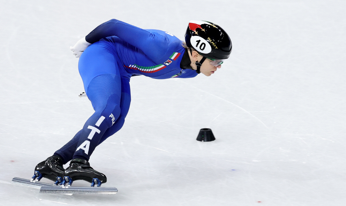 "나를 강하게 밀었다고!" 中 또또 '나쁜손'→'민폐 레이스'…이탈리아 …
