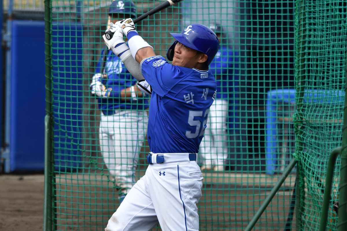 "화내지 않고 잘 따라왔다" 벼랑 끝 예비 FA, 6세 연하 비 프로 출…