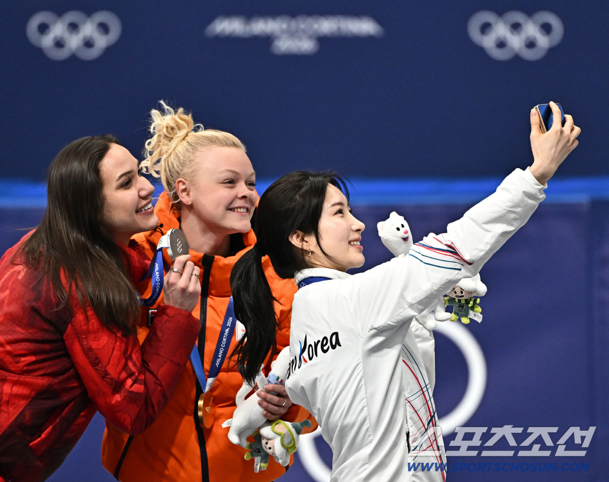 "그동안 대한민국에 밀렸었잖아!" 日 깜짝 놀랐다…金 4개 '싹쓸이' 네…